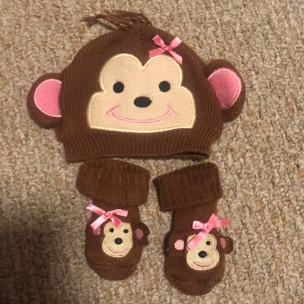 Hat & sock set